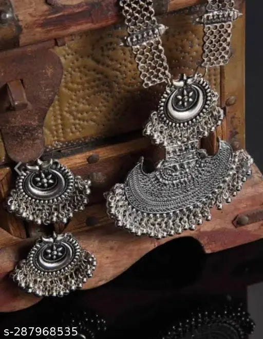 WOMENS SILVER COLOUR OXIDISED NACKLACE SET WITH MIRROR WORK  THZ048