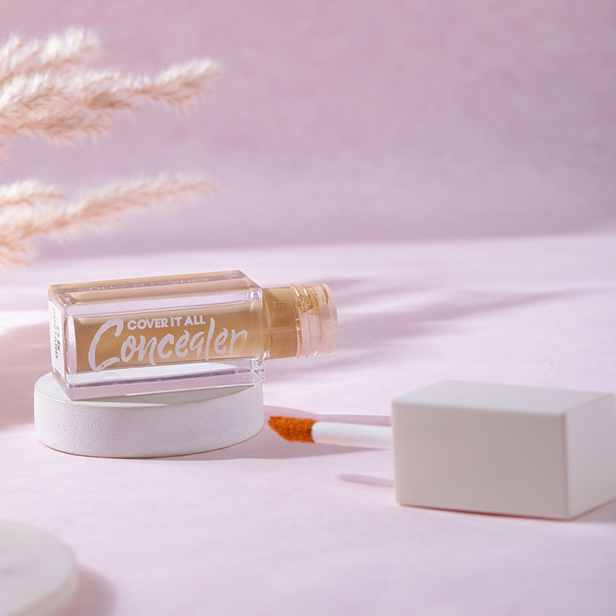 CUFFS N LASHES Cover It All Liquid Concealer - 05 Custard