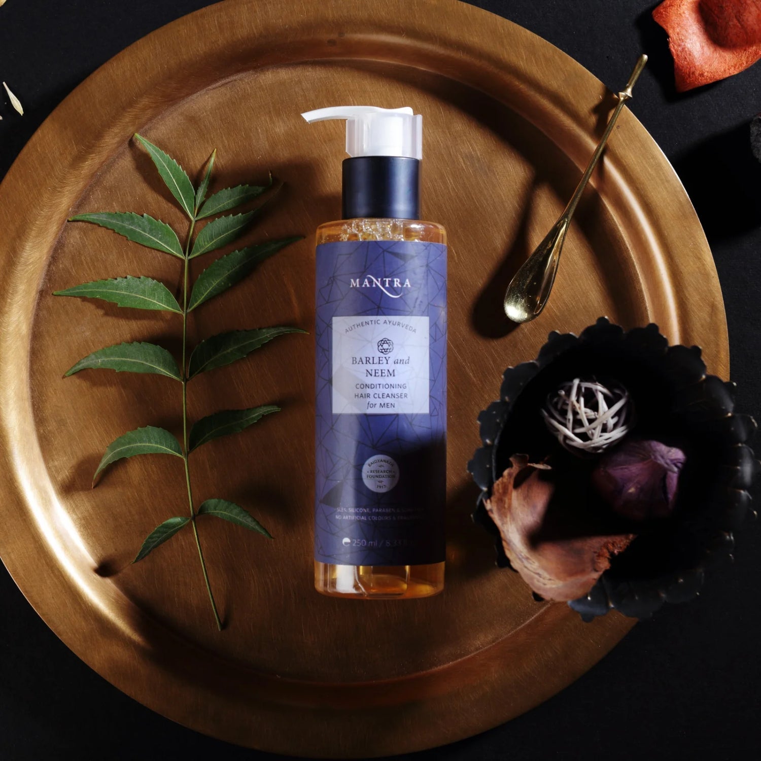 Barley And Neem Conditioning Hair Cleanser For Men - Image 5