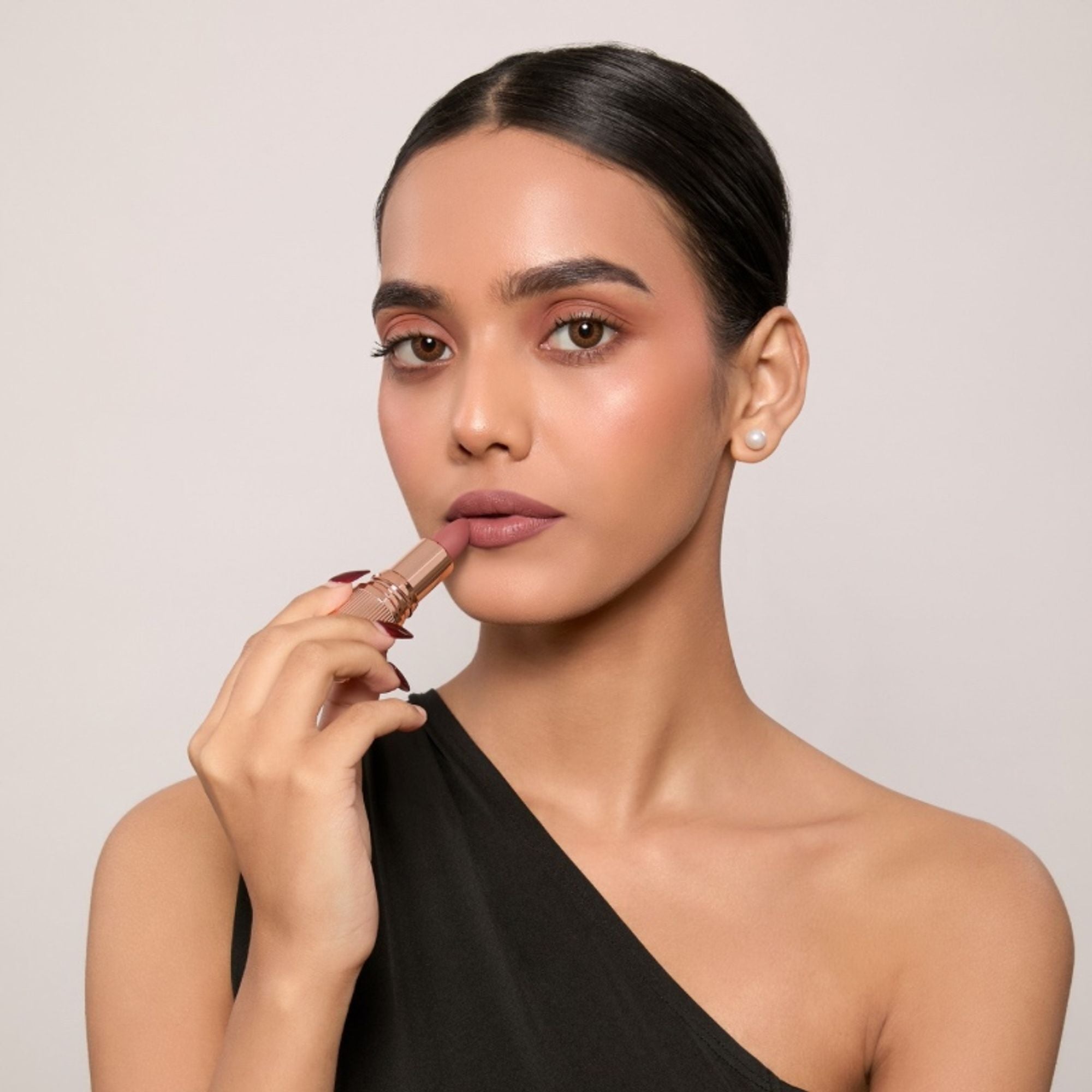 Europe Girl Silky Matte Lipstick - EG-11 Soft Brown