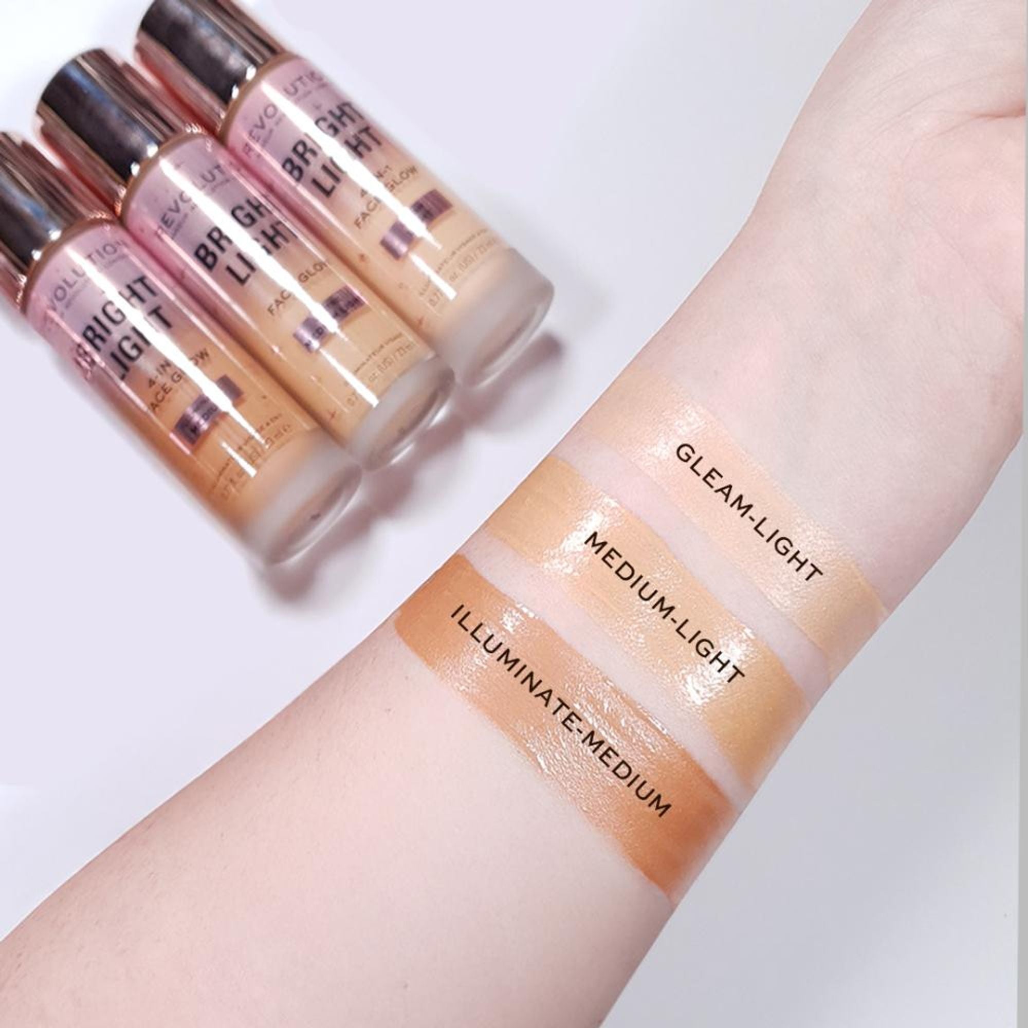 Makeup Revolution Bright Light Face Glow - Illuminate Medium