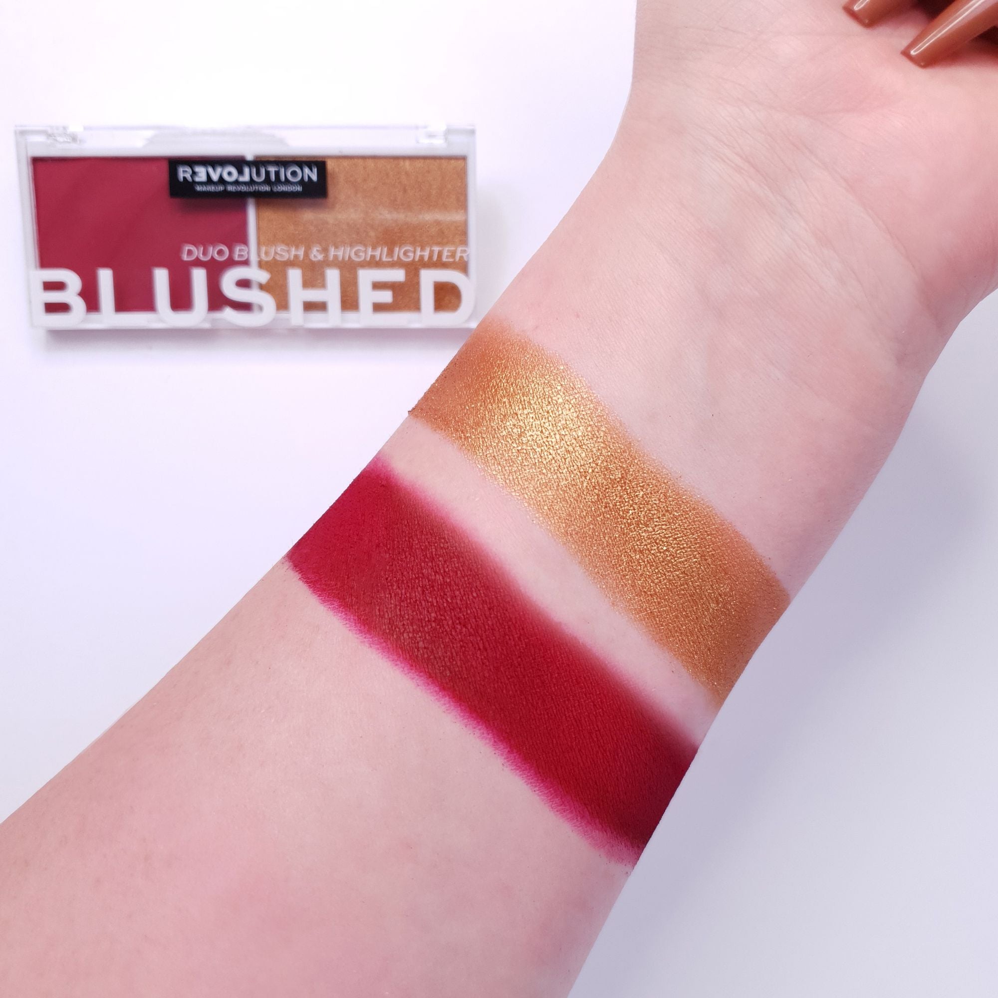 Revolution Relove Colour Play Blushed Duo Baby - Wishful