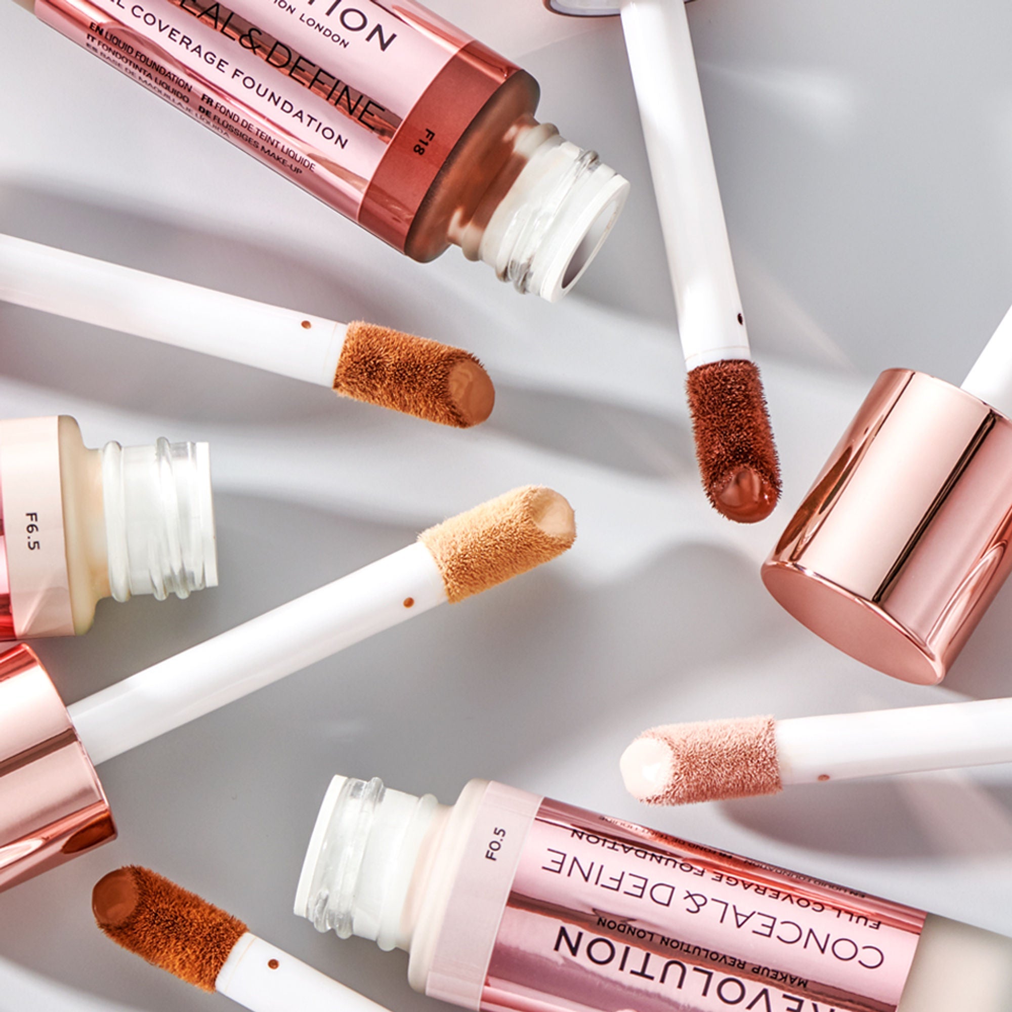 Makeup Revolution Conceal And Define Foundation - F11.2