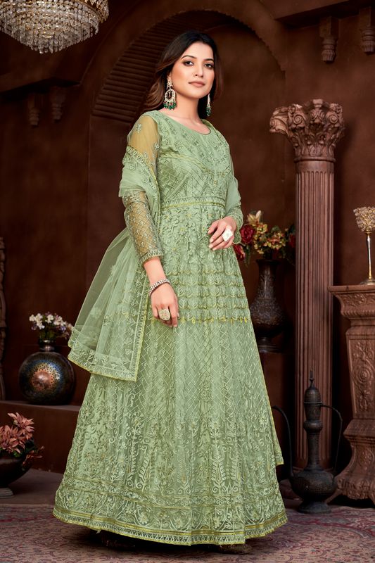 Aastha pista Green Dupatta with Net top fabric Crepe Bottom fabric