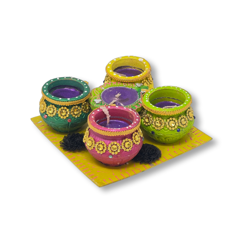 Diya Set of 4+1 Matka with Wax