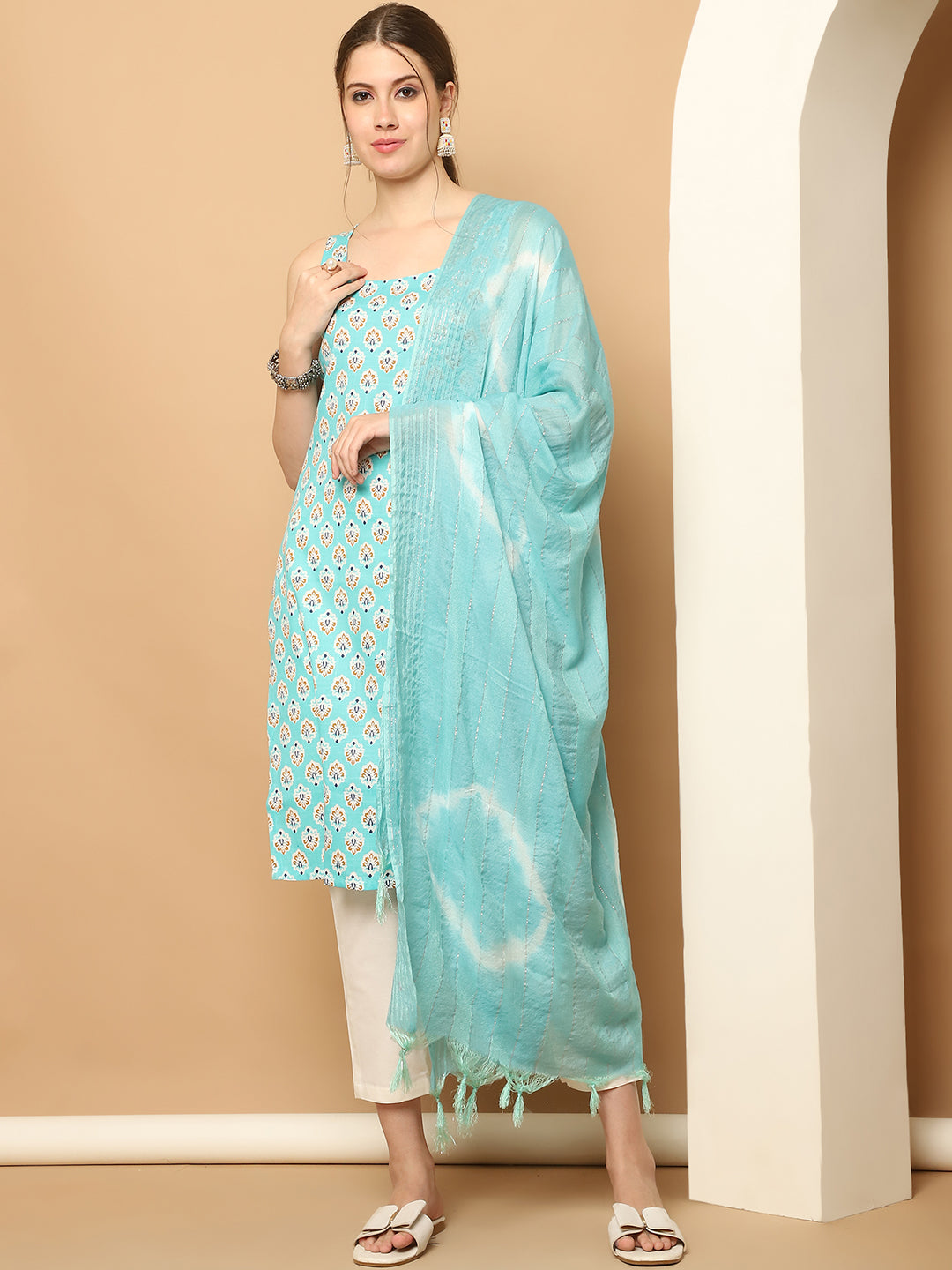 Blue printed Kurta with pallazos dupatta set ( JOKPL D64B 1563 Blue )