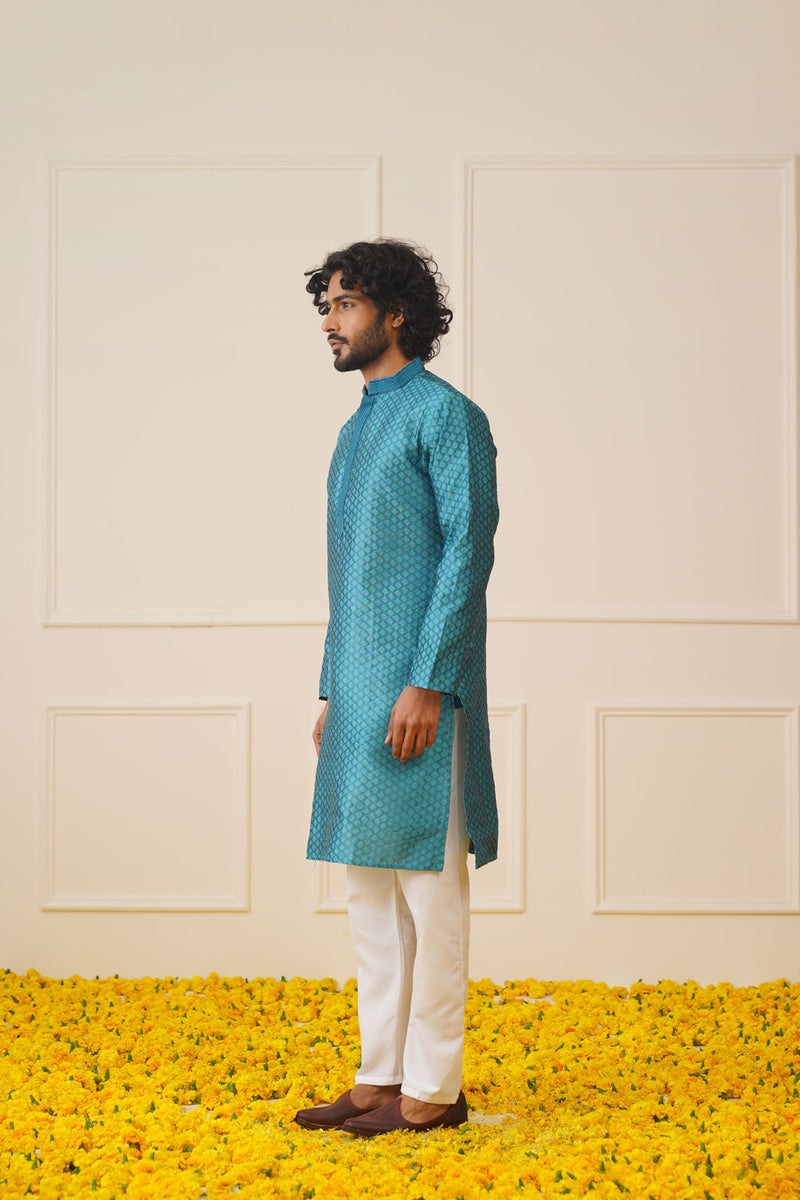 Men's Peacock Blue Collar Embroidered Kurta.