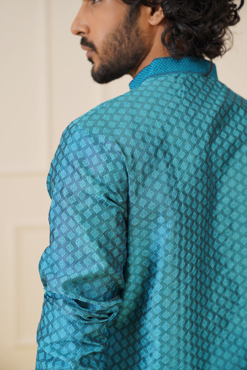 Men's Peacock Blue Collar Embroidered Kurta.