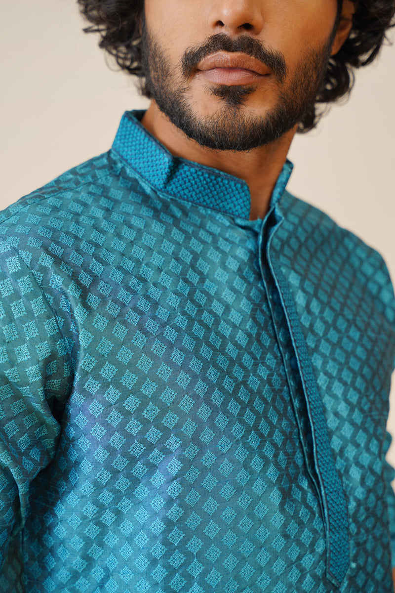 Men's Peacock Blue Collar Embroidered Kurta.