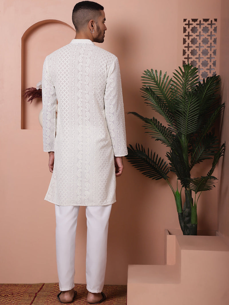 Men's Embroidered Kurta Pyjama Set