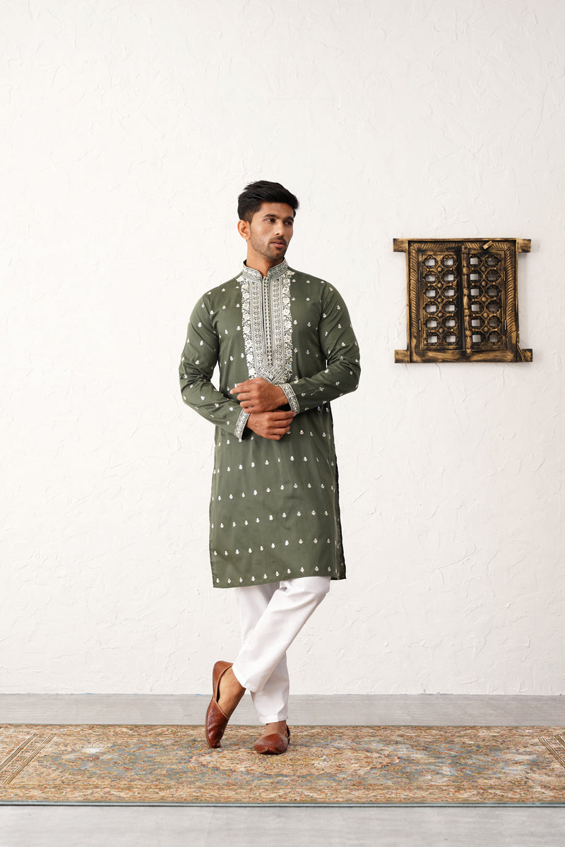 Men's Chikankari Embroidered Kurta Pyjama Set