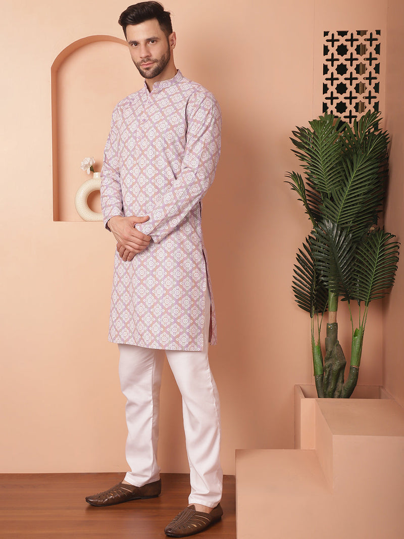 Men Purple and White Floral Printed Kurta with Churidar