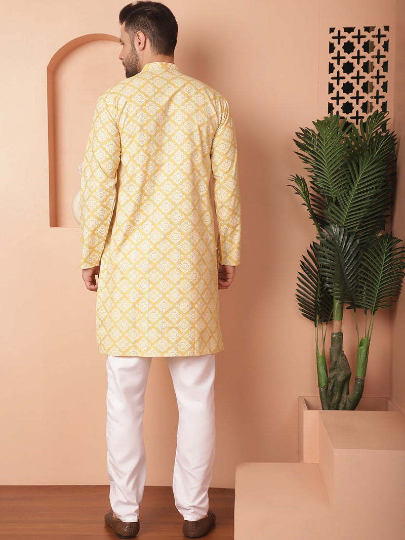 Men Yellow and White Floral Printed Kurta with Churidar