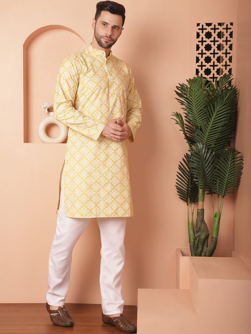 Men Yellow and White Floral Printed Kurta with Churidar