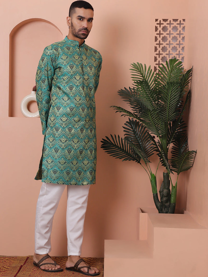 Men Green Silk Blend Straight Kurta Pyjama Set