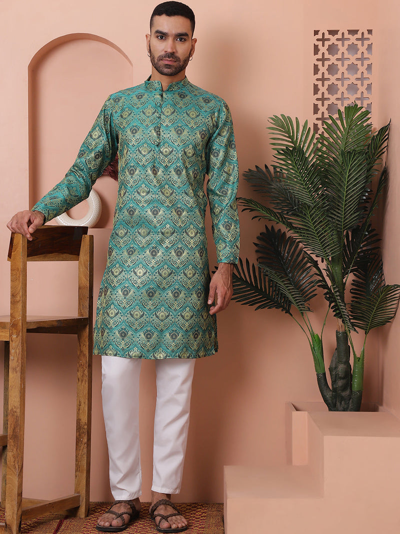 Men Green Silk Blend Straight Kurta Pyjama Set