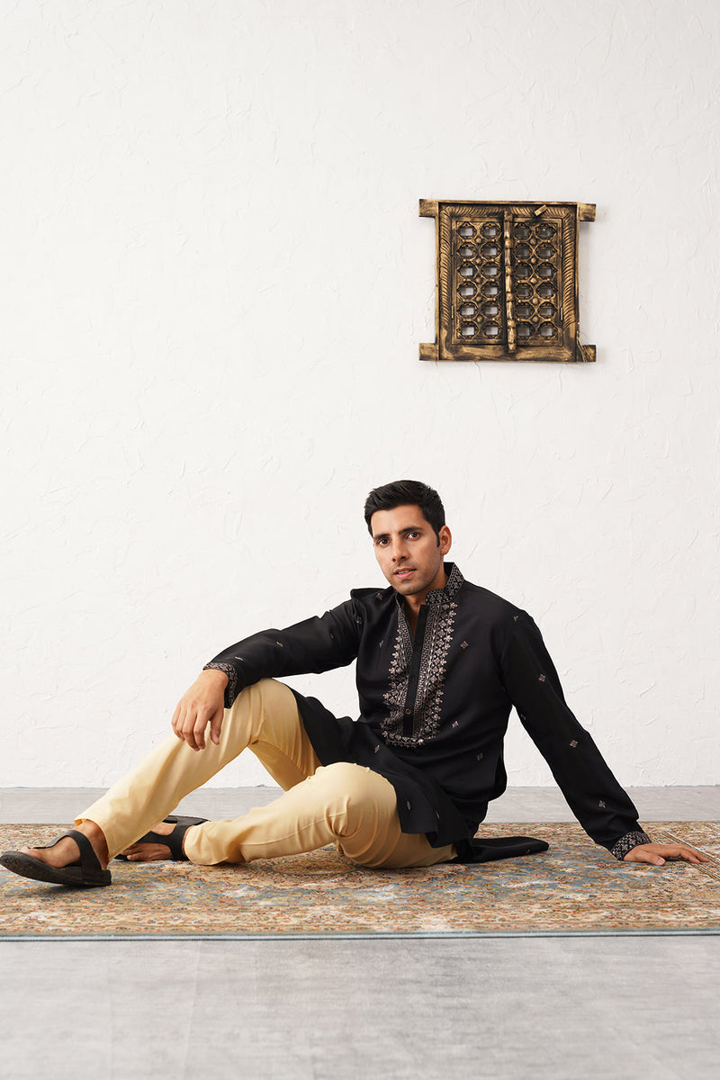 Men's Sequins Embroidered Kurta With Pyjama