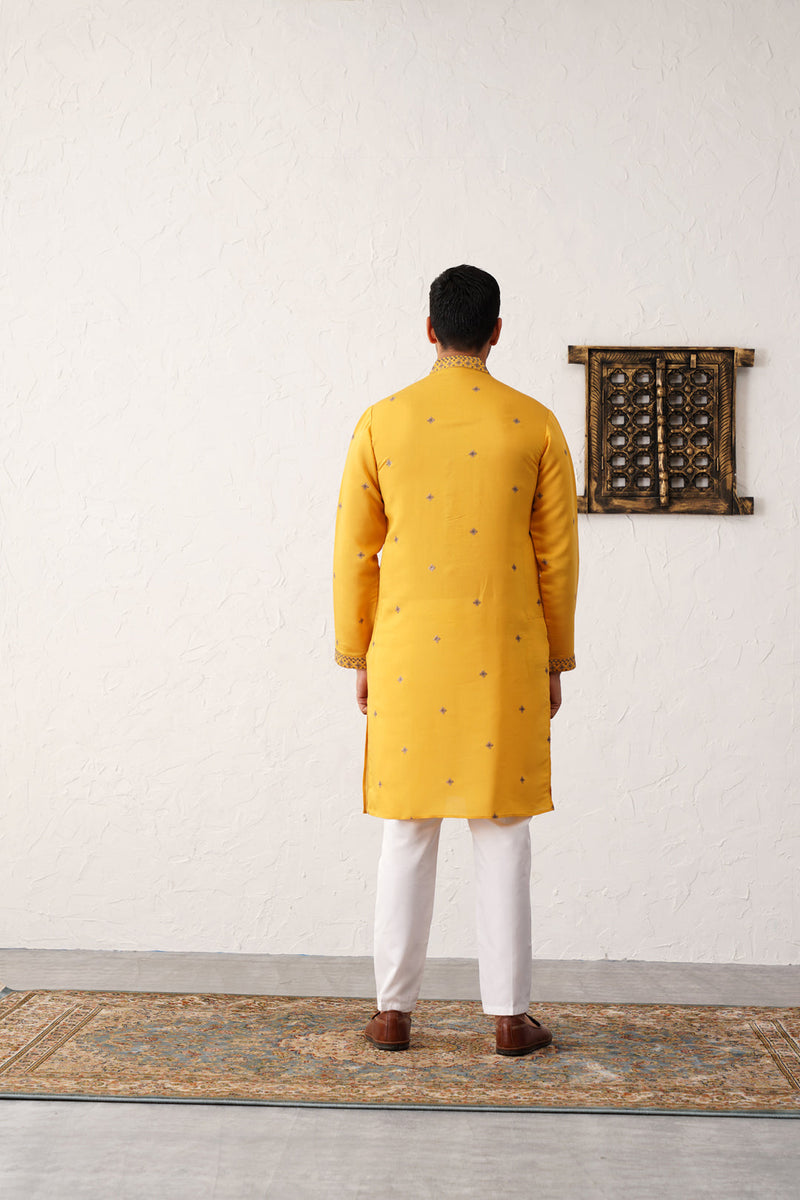 Men's Sequins Embroidered Kurta With Pyjama