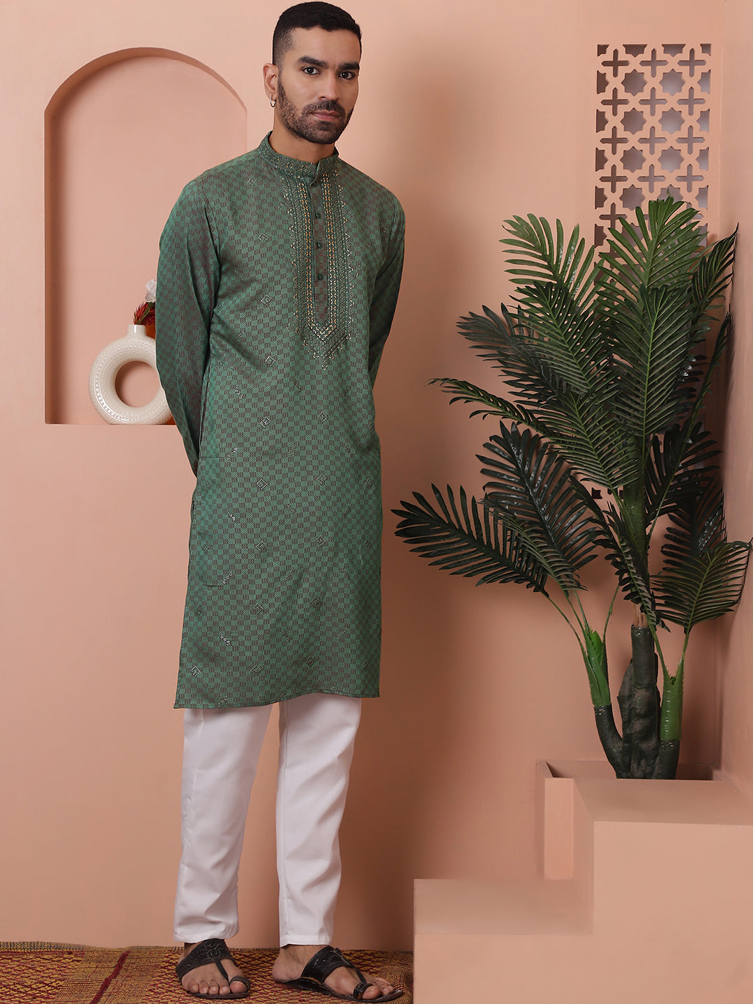 Men's Sequins Embroidered Kurta With Pyjama
