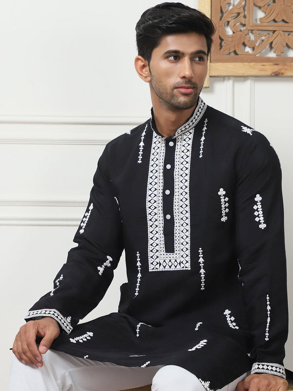 Collar Chikankari Embroidered Kurta With Pyjama