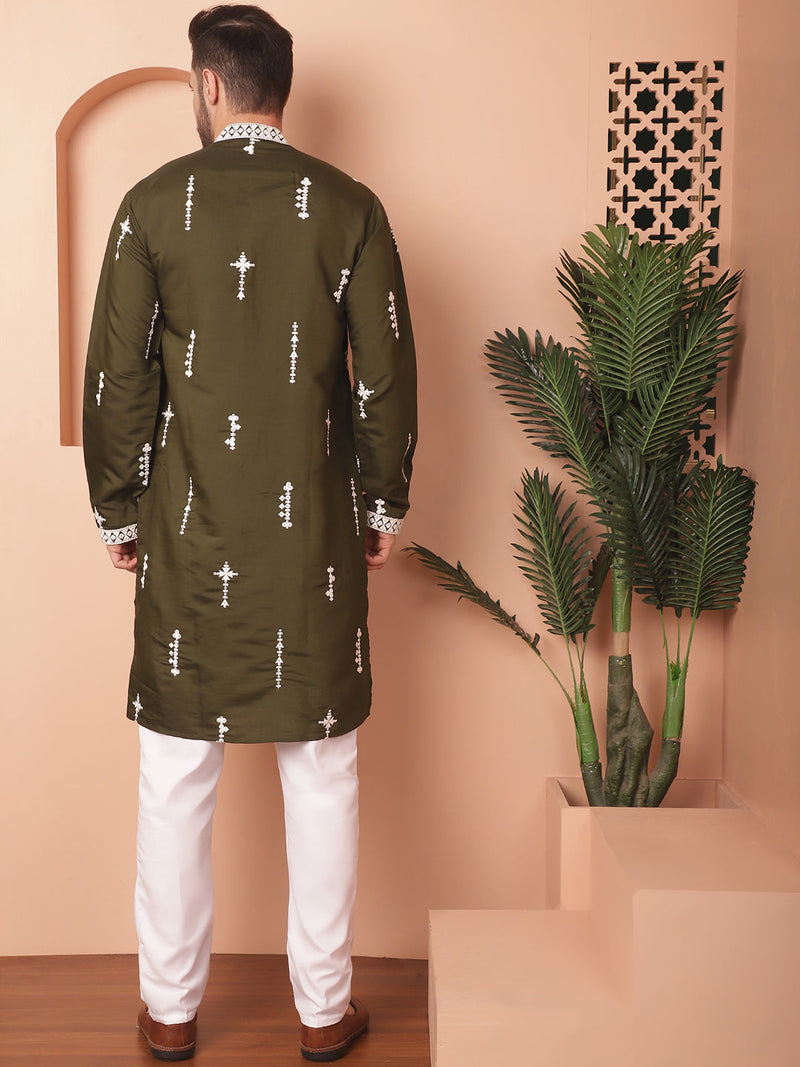 Men's Collar Chikankari Embroidered Kurta With Pyjama