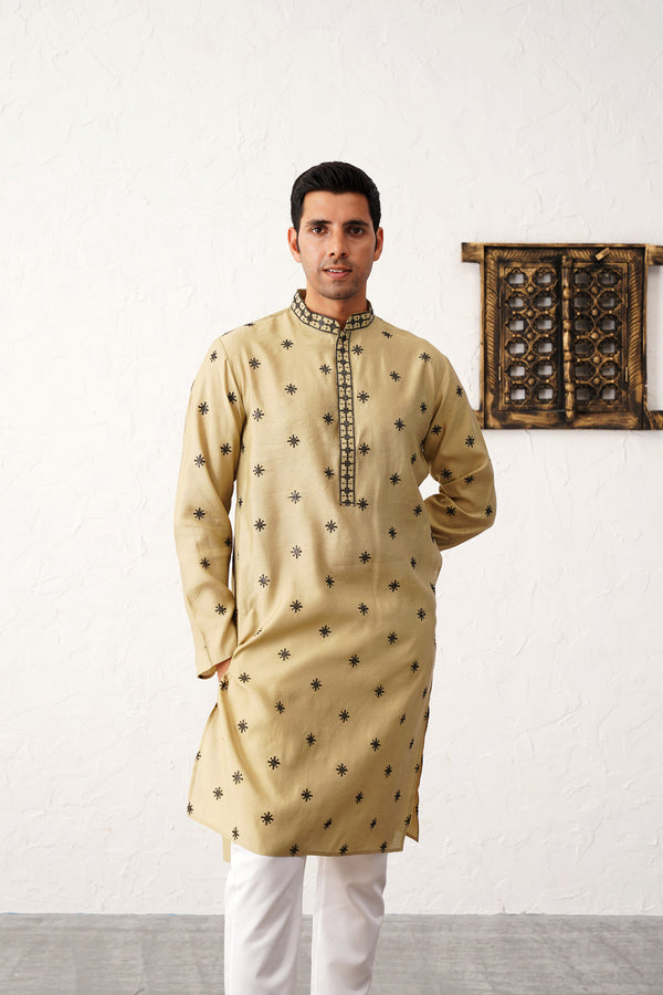 Men's Collar Chikankari Embroidered Kurta With Pyjama