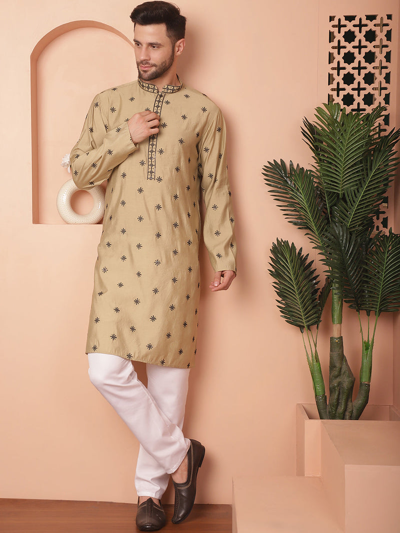 Men's Collar Chikankari Embroidered Kurta With Pyjama