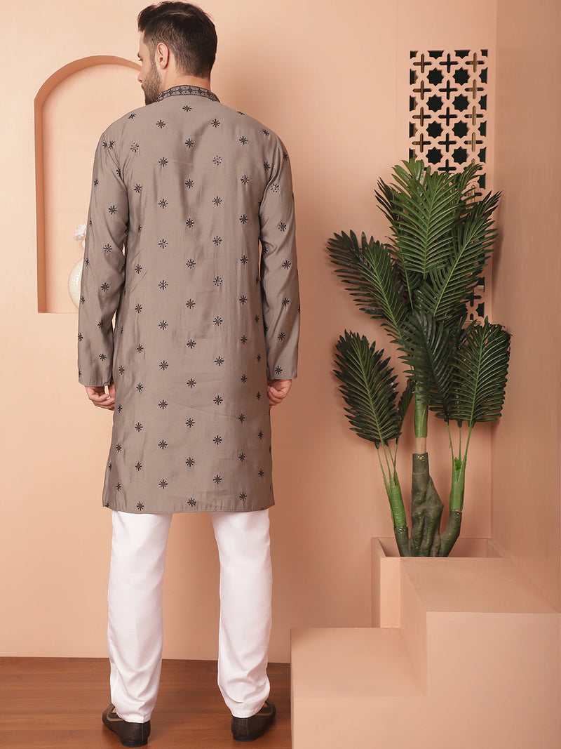 Men's Collar Chikankari Embroidered Kurta With Pyjama