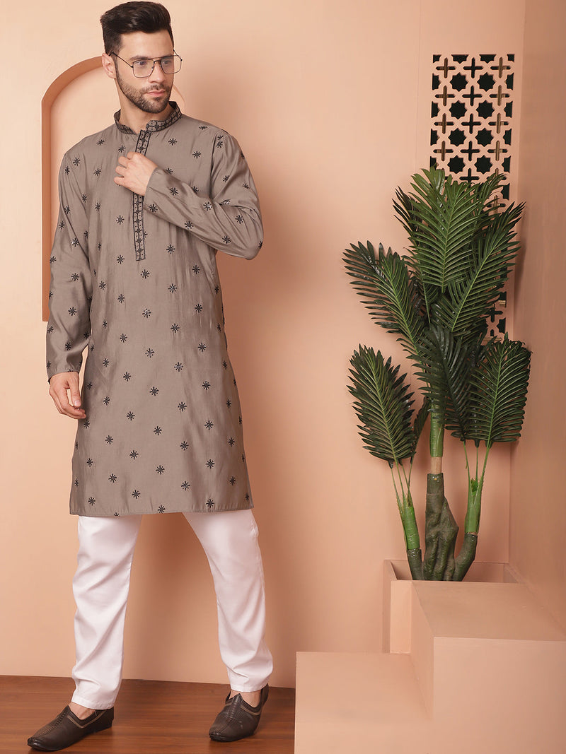 Men's Collar Chikankari Embroidered Kurta With Pyjama