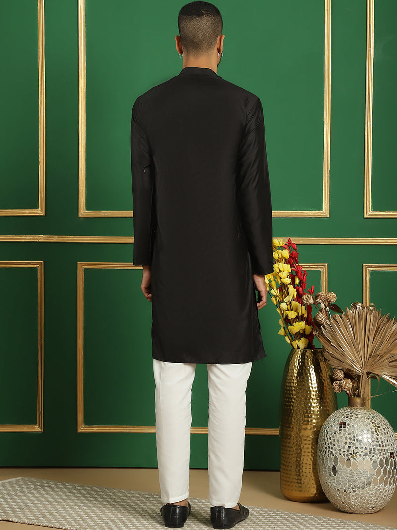 Men's Embroidered Kurta with Pyjama