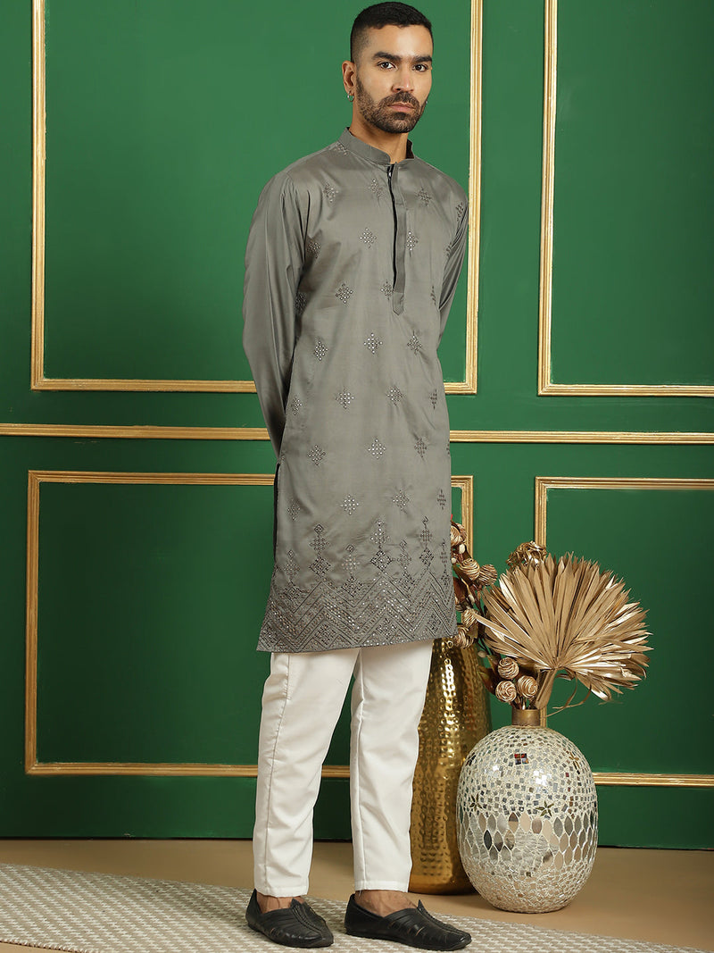 Men's Embroidered Kurta with Pyjama