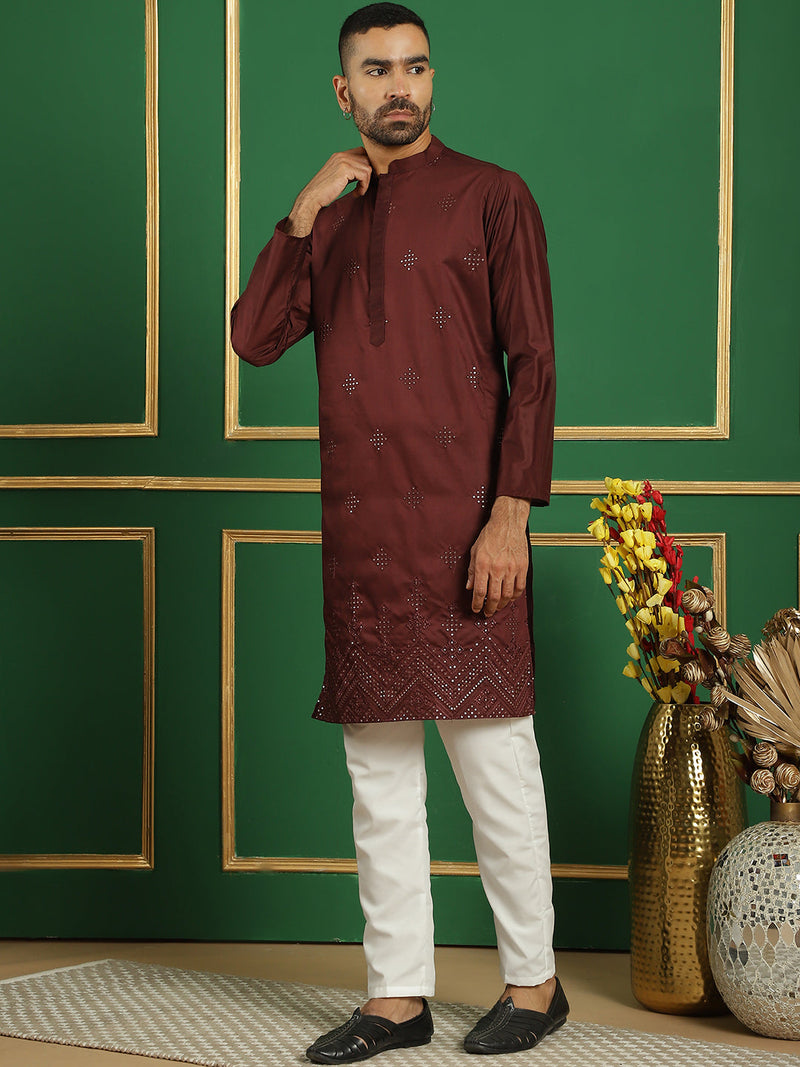 Men's Embroidered Kurta with Pyjama