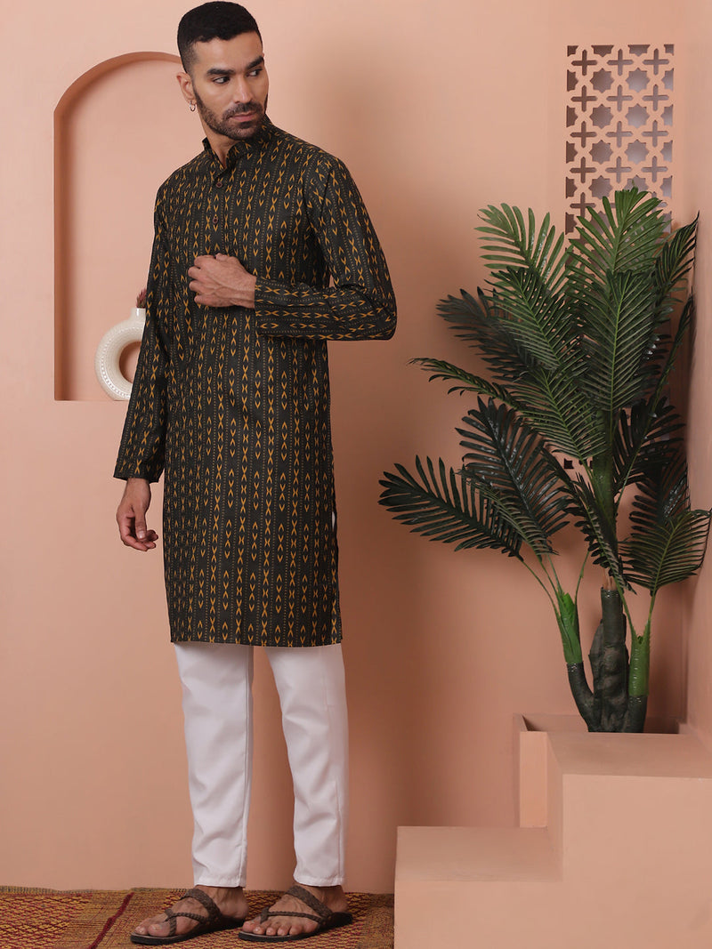 Men Printed Cotton Kurta Pyjama Set