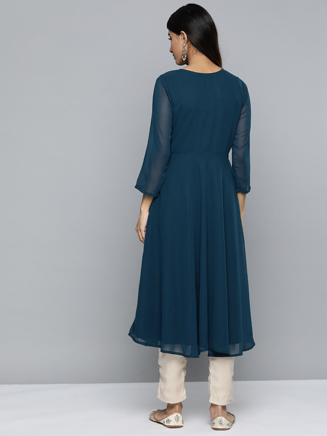 Jompers Floral Embroidered Thread Work Floral Georgette Anarkali Kurta ( JOK 1510 Teal )