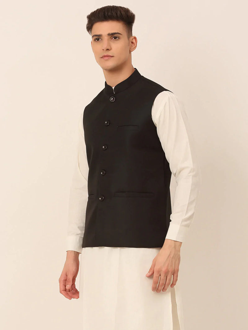 Men Black Solid Woven Sleeveless Nehru Jackets ( JOWC 4046 Black )