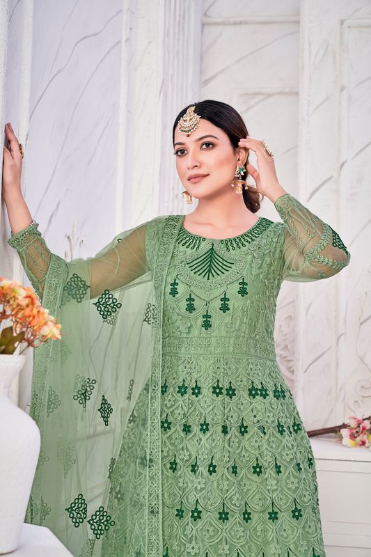 Aastha parrot Green Dupatta with Net top fabric Crepe Bottom fabric