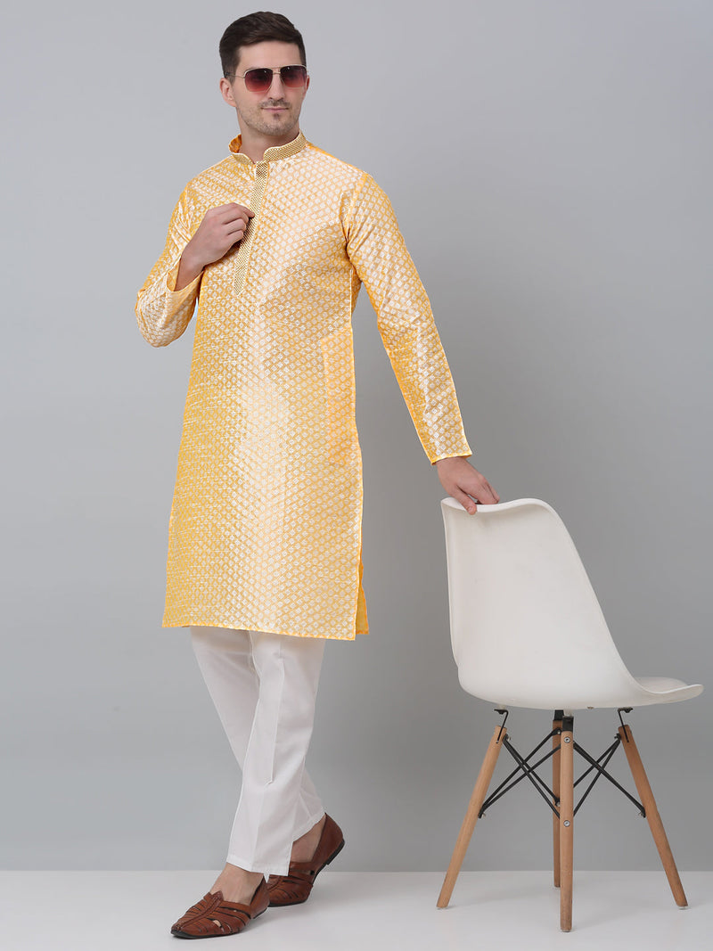 Men's Golden Collar Embroidered Kurta.