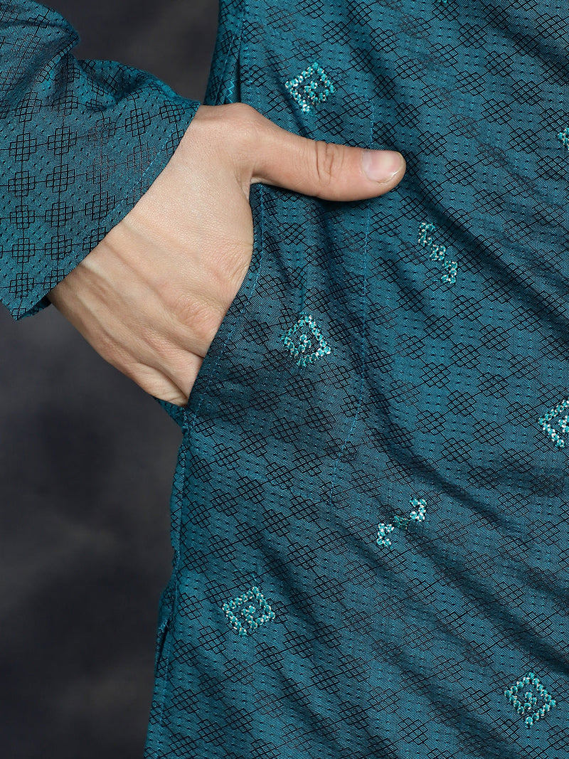 Men's Sequins Embroidered Kurtas ( KO 5047Teal )