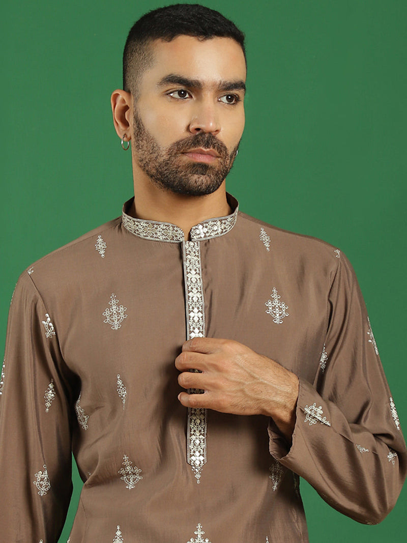 Men's Embroidered Kurtas