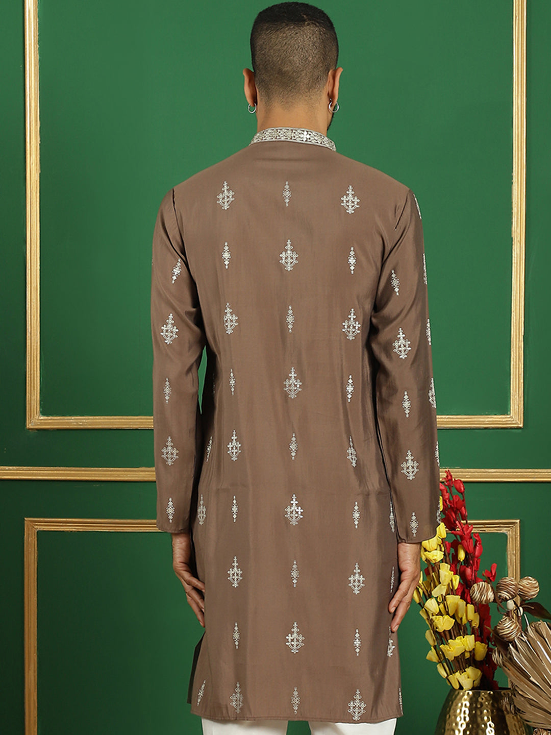Men's Embroidered Kurtas