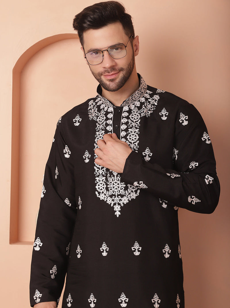 Men's Black Chikankari Embroidered Kurtas