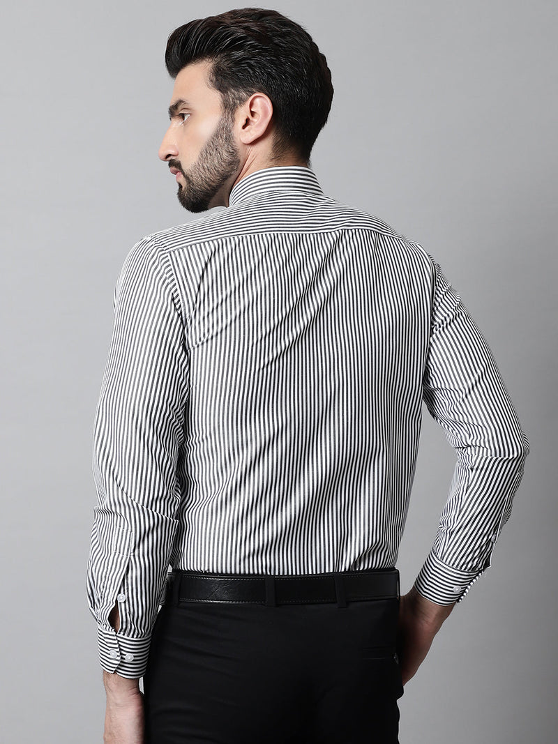 Men Black & White Regular Fit Striped Formal Shirt