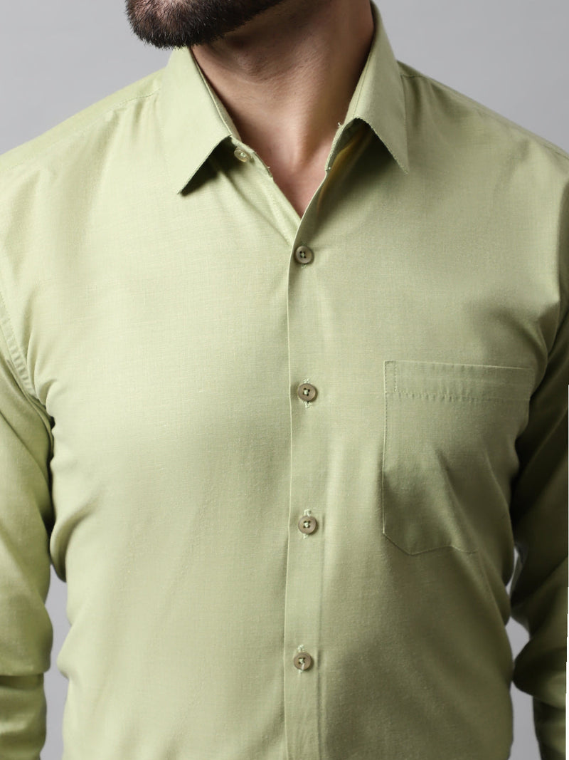 Men Pista Green Classic Slim Fit Solid Formal Shirt