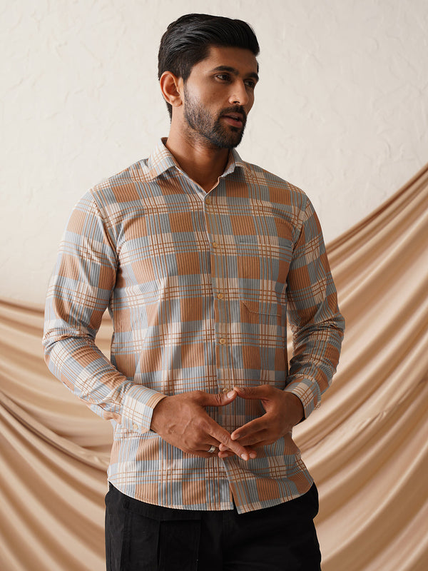 Checked Spread Collar Cotton Casual Shirt for Men