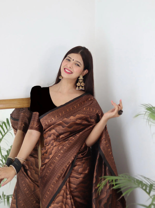 Vamika Weaving Banarasi Jacquard black Kanjivaram Saree