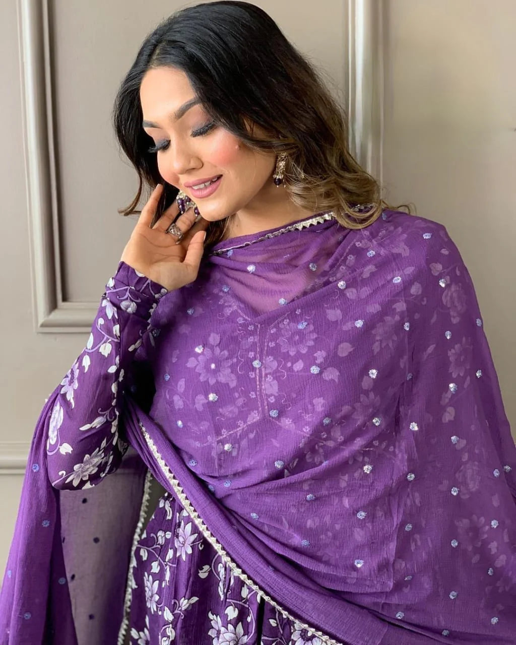 Suvehsa Alia Cut Suit Set With Pants