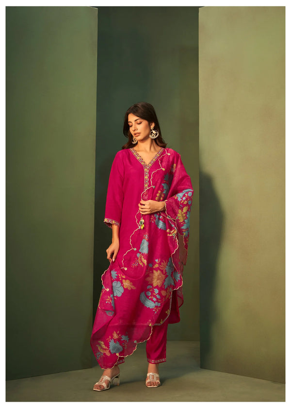 Suvesha  Dola Silk Suit Set With Embroidery