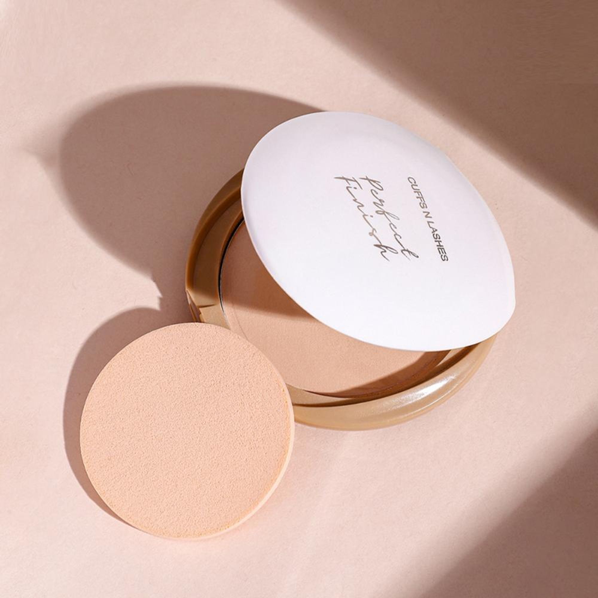 CUFFS N LASHES Perfect Finish Pressed Powder Compact With SPF 15 - 04 Golden Caramel