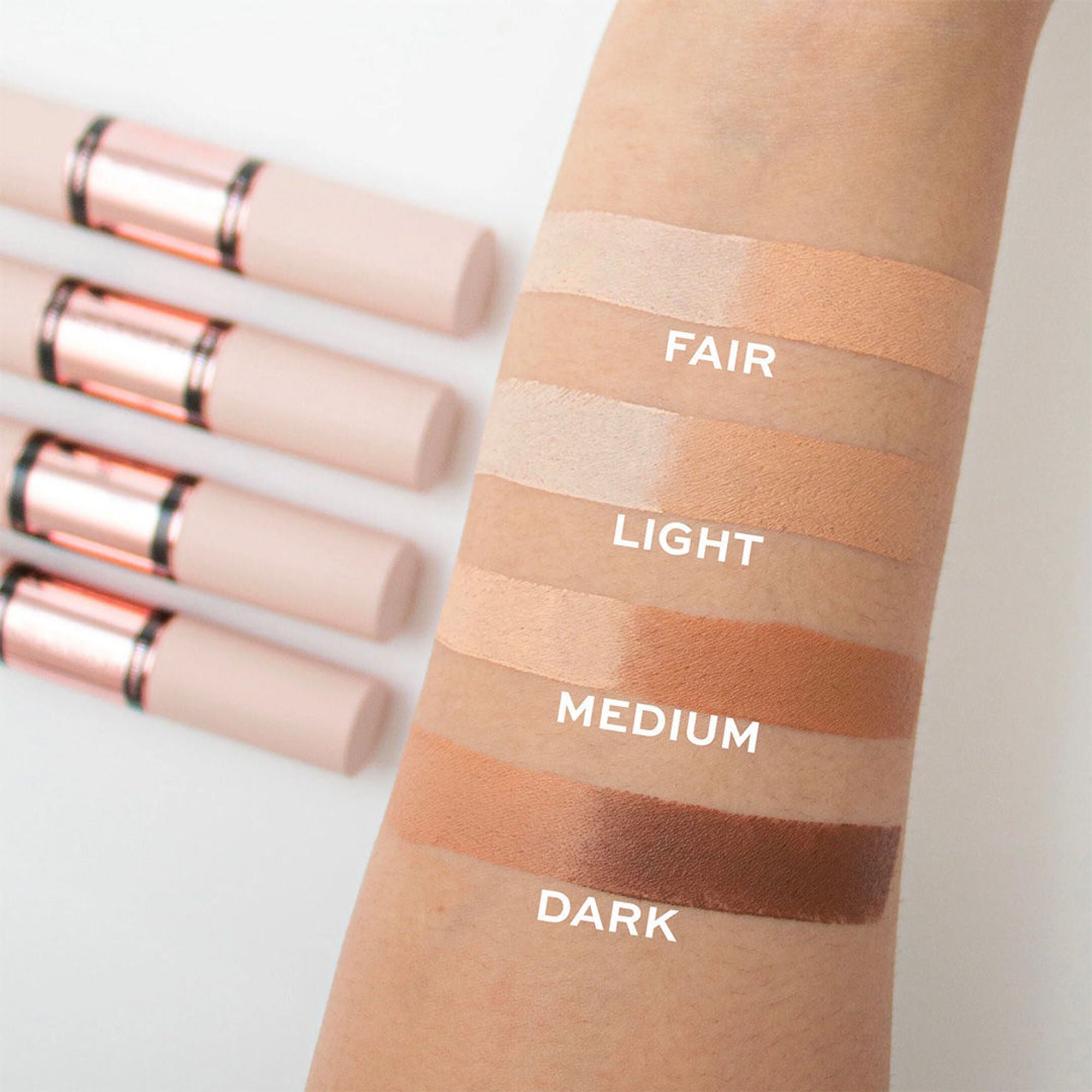 Makeup Revolution Fast Base Contour Stick - Dark