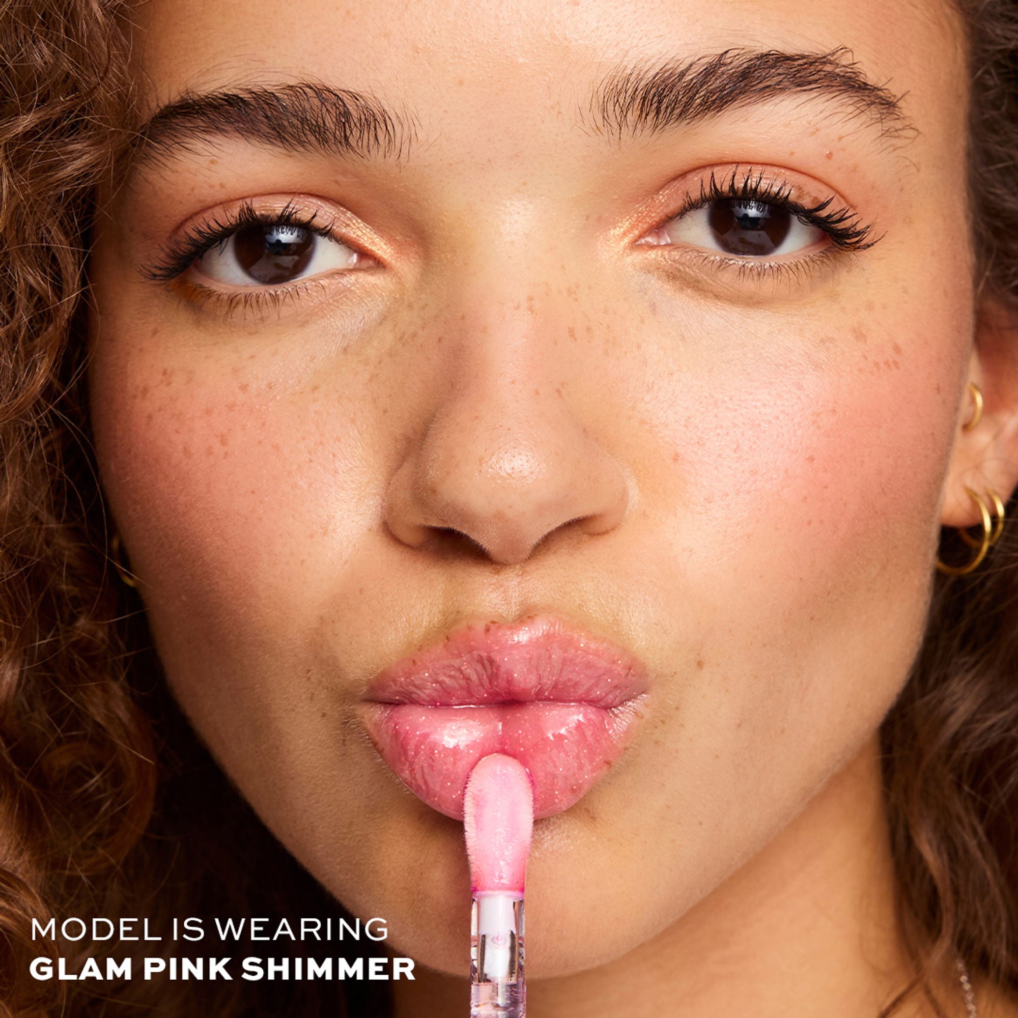 Makeup Revolution Pout Lip Oil - Pink Shimmer